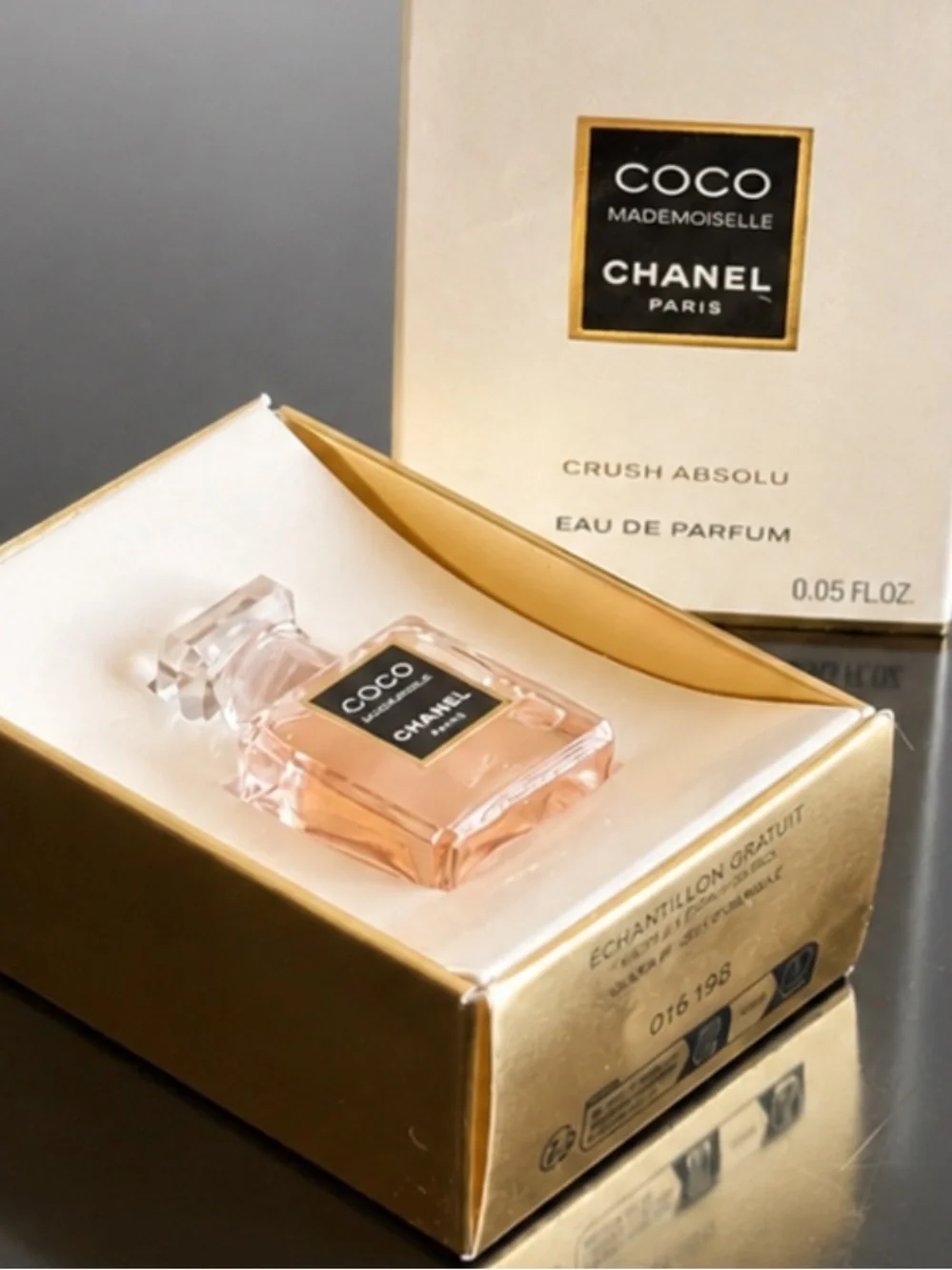 CHANEL Mademoiselle Crush Absolu EDP Mini